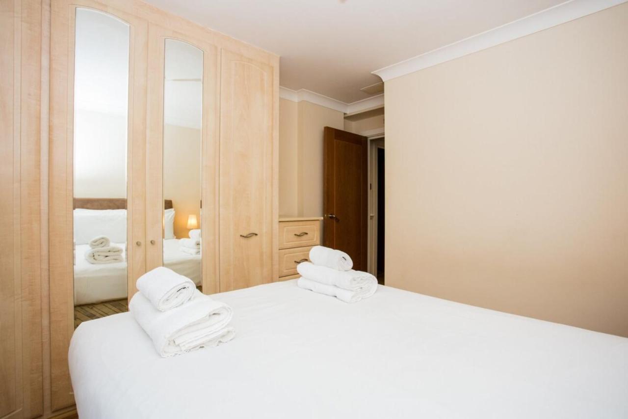 1 Bedroom Apartment On The Riverbank Near St Paul'S Londra Esterno foto
