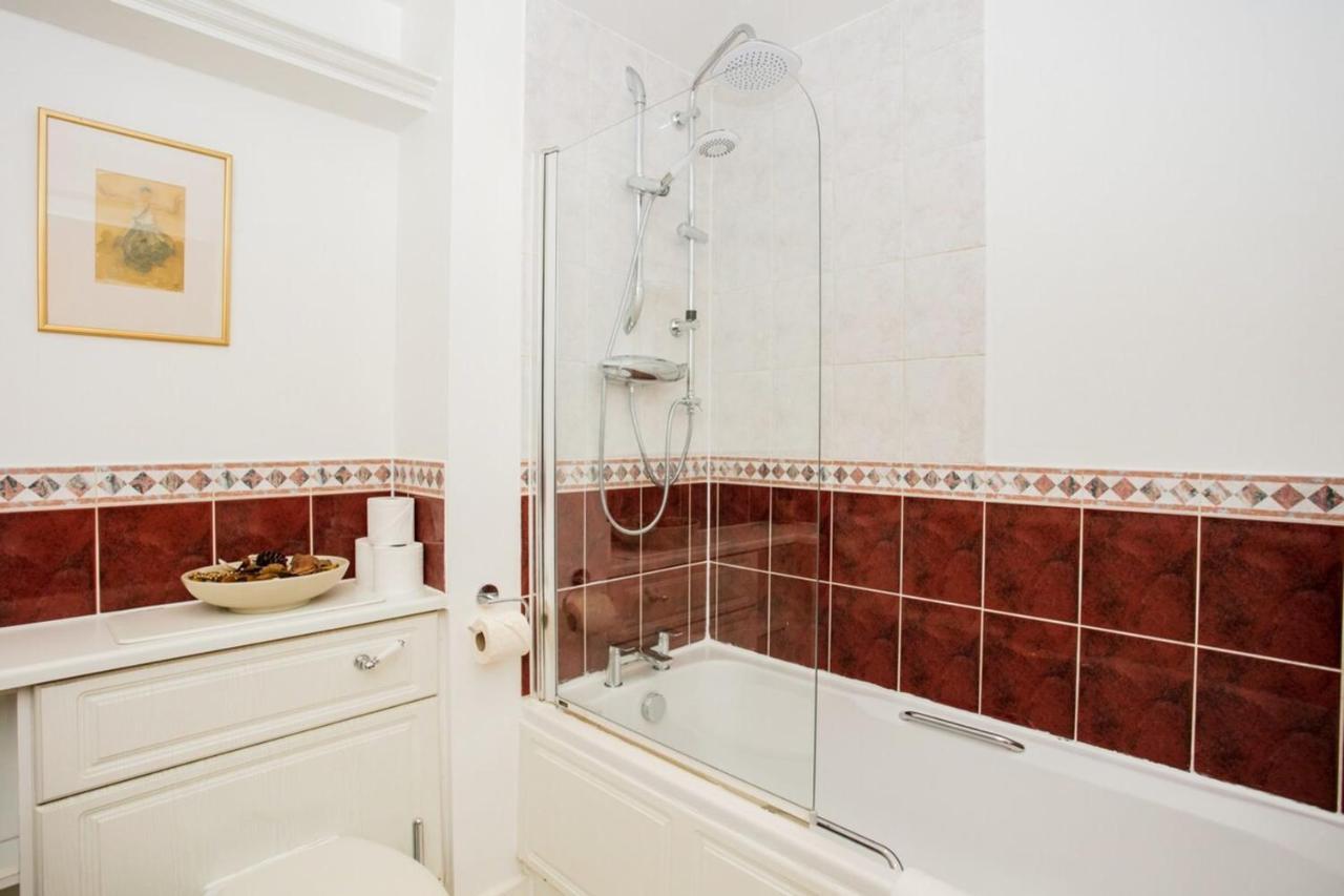 1 Bedroom Apartment On The Riverbank Near St Paul'S Londra Esterno foto