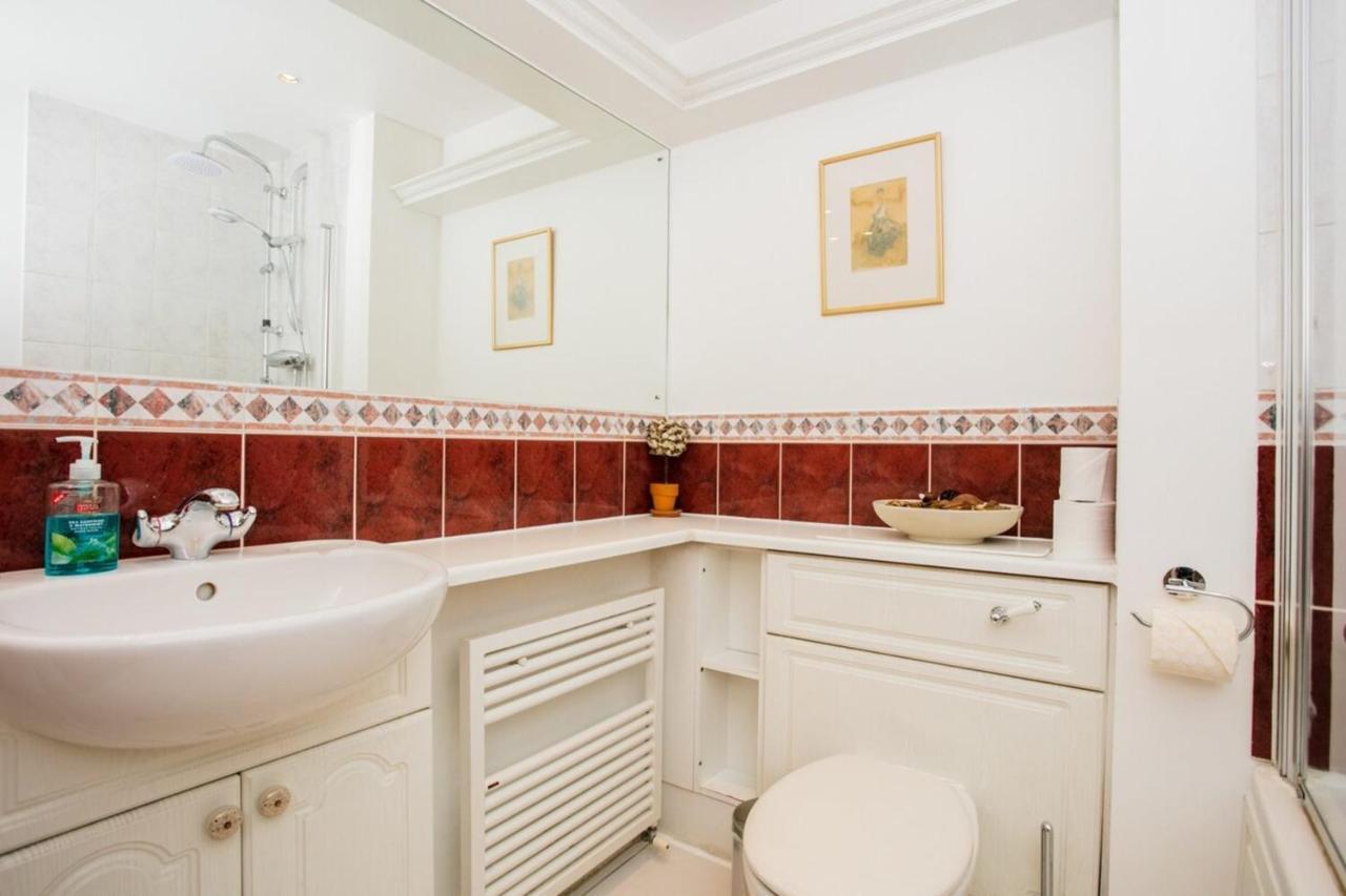 1 Bedroom Apartment On The Riverbank Near St Paul'S Londra Esterno foto